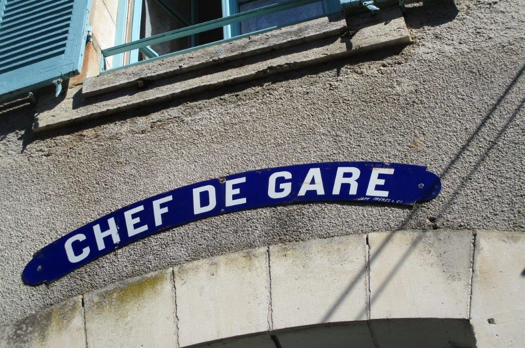 cropped-illustration-gare-chef-de-gare-1.jpg